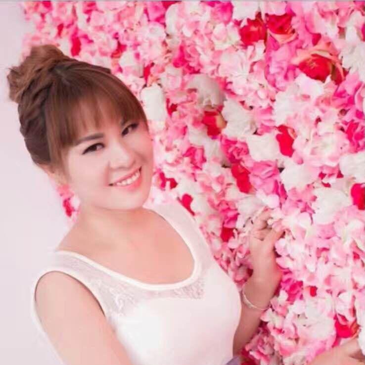 佳佳
