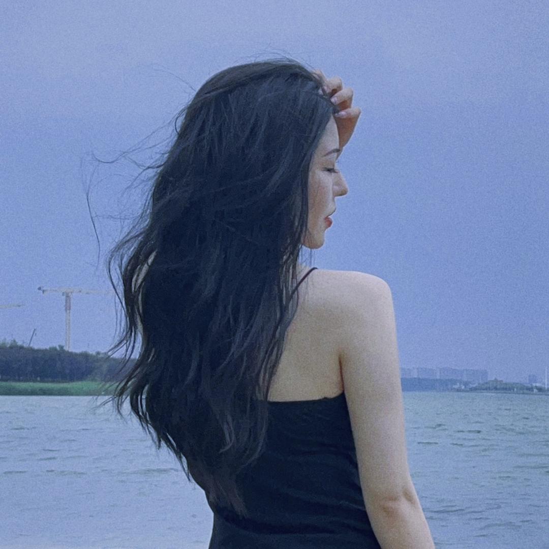 𝑇𝑟𝑎𝑐𝑦_🐬