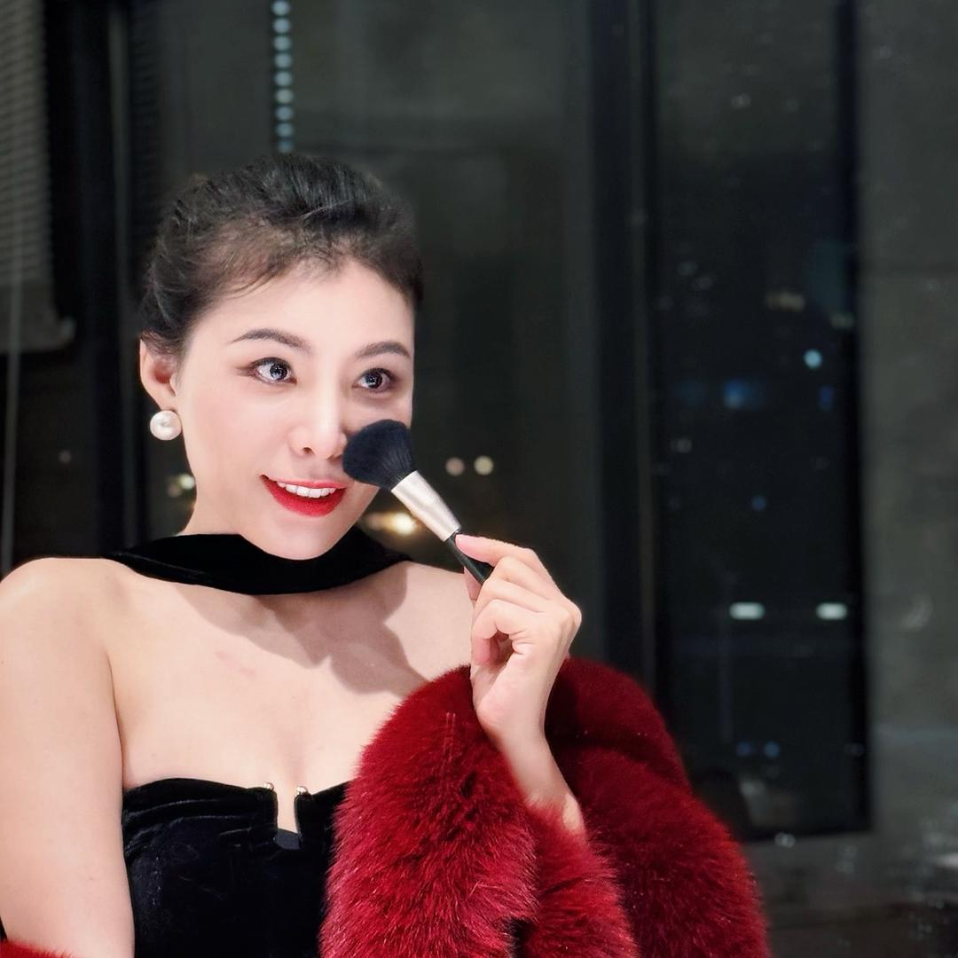 财富皇后慕子
