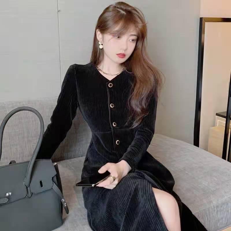 可磬服饰