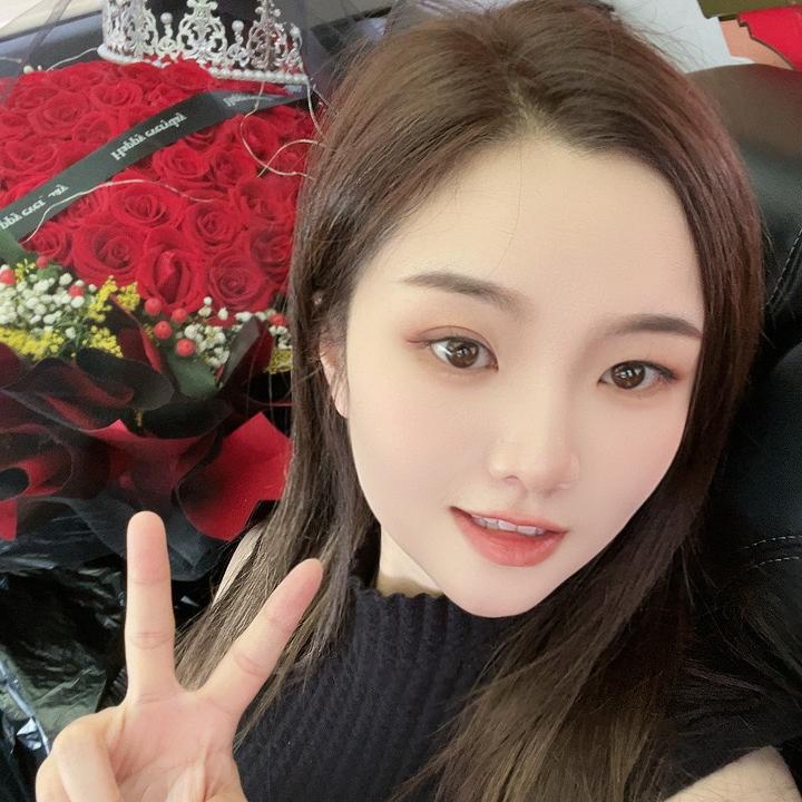 娜，娜精品女装