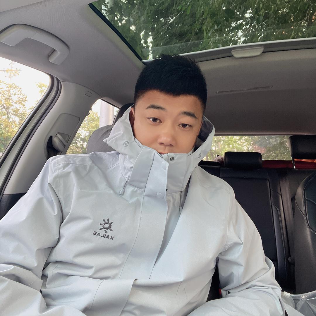 🔱鲨鱼K·ing 🦈