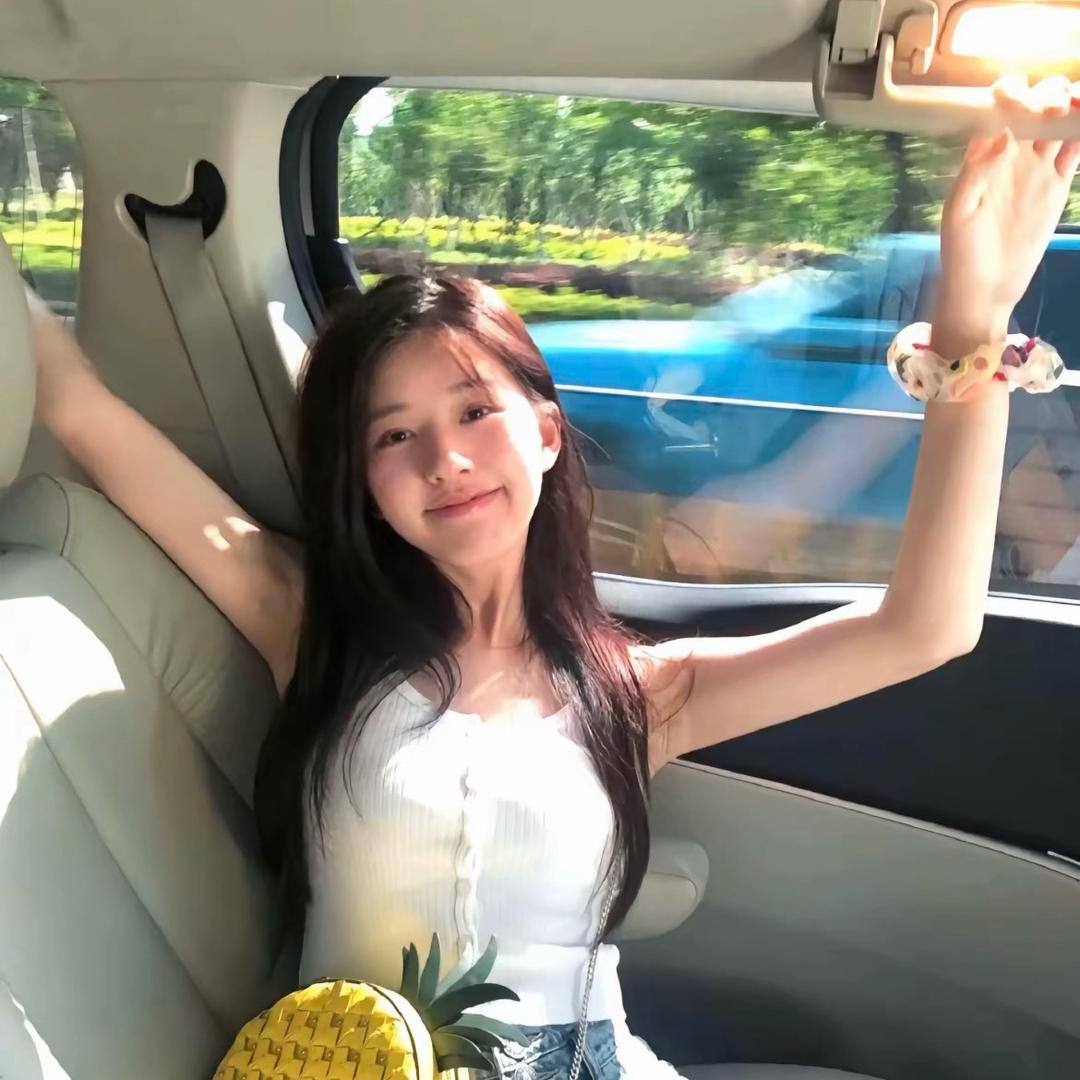 柚柚妈妈爱吃柚子