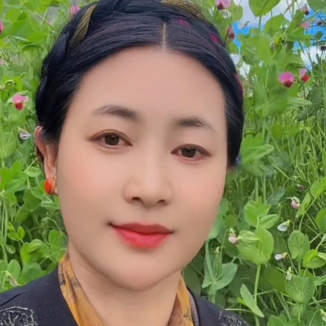 三嘎服装店