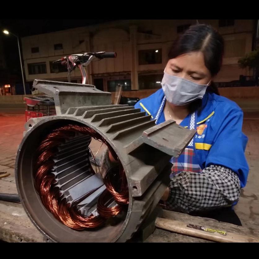 维修女工廖师傅