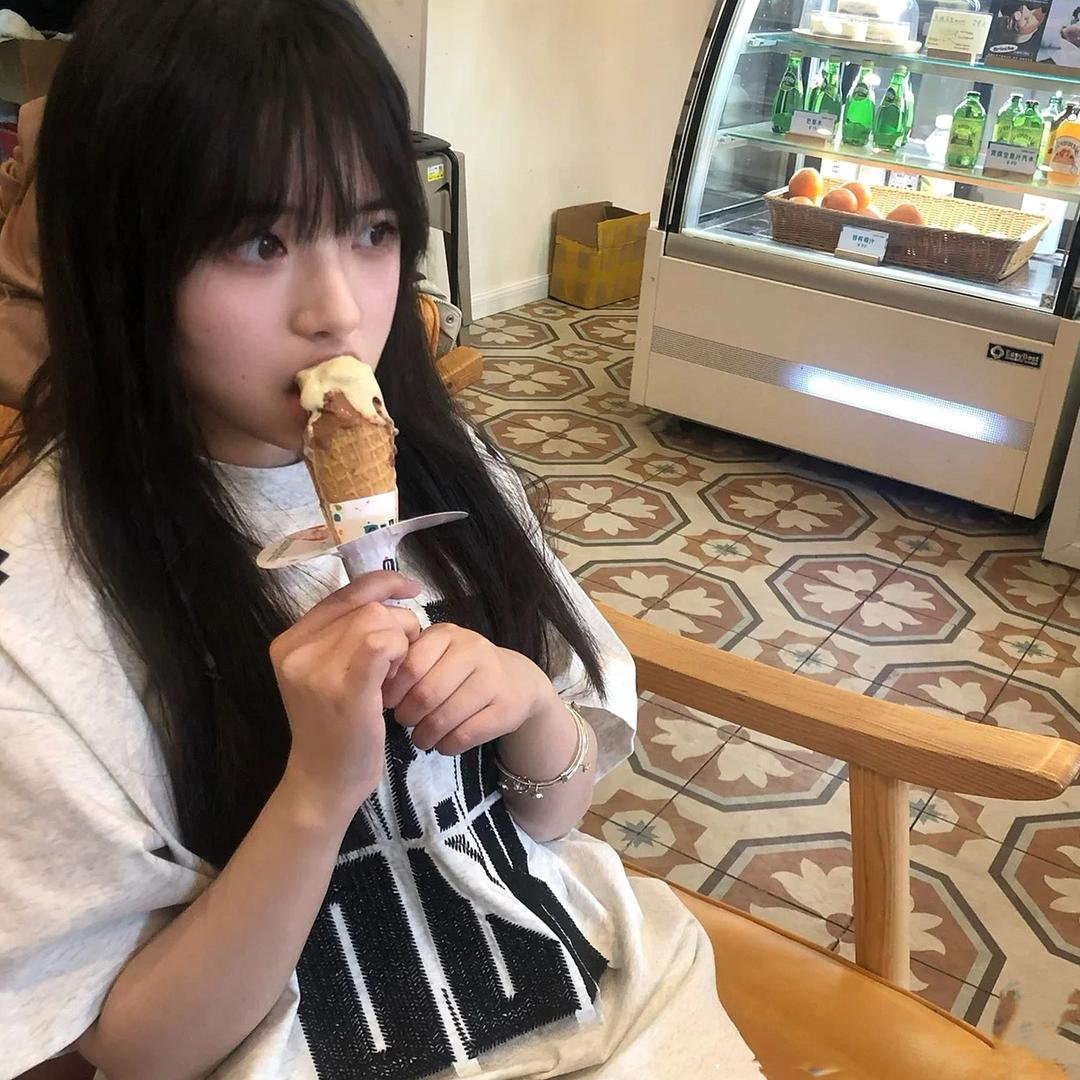 吃月亮的太阳花