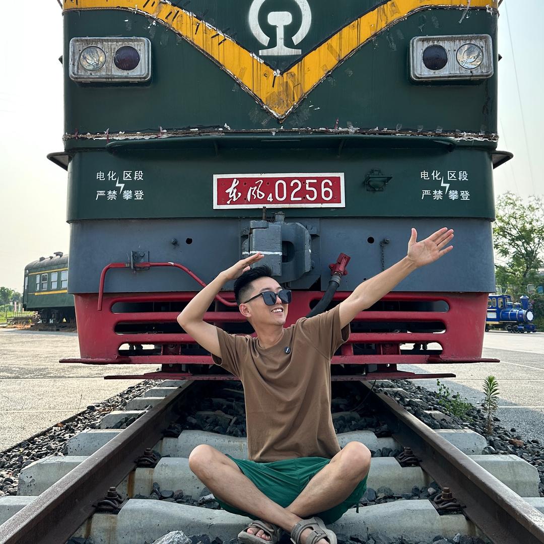 刘老师乐山-（ 喜宝团队 ）