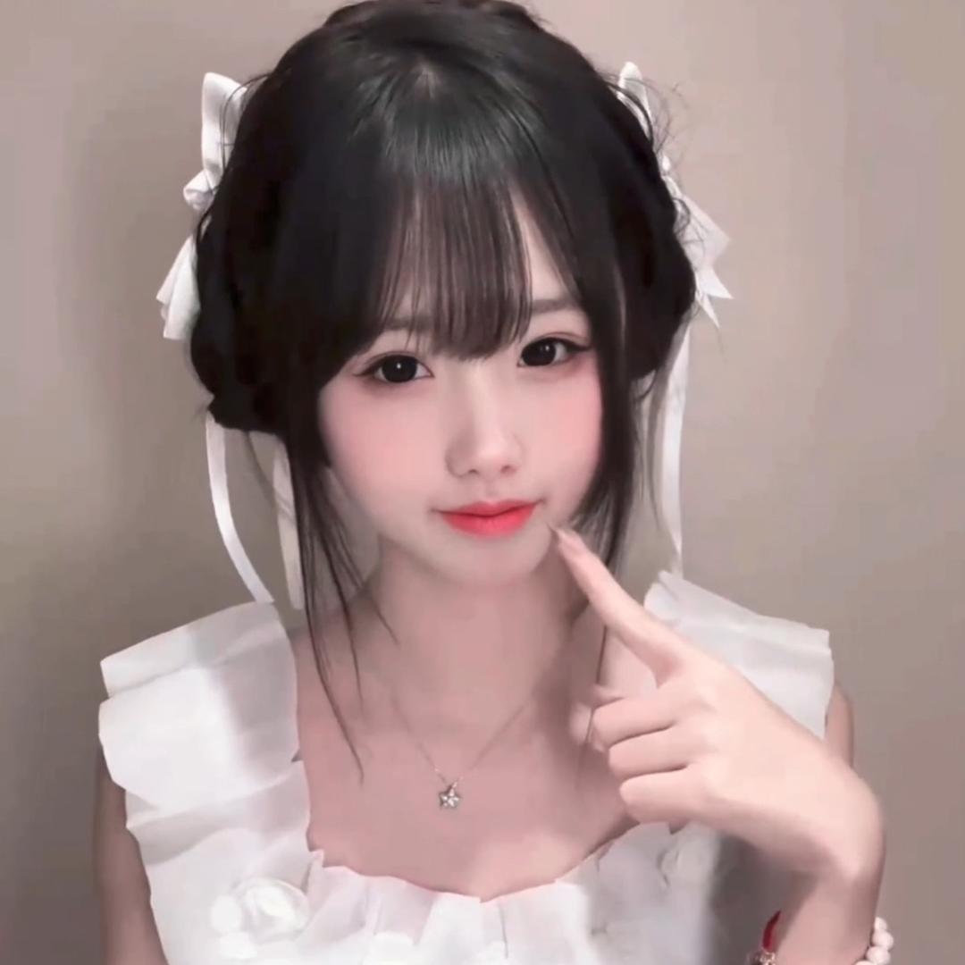 念念.