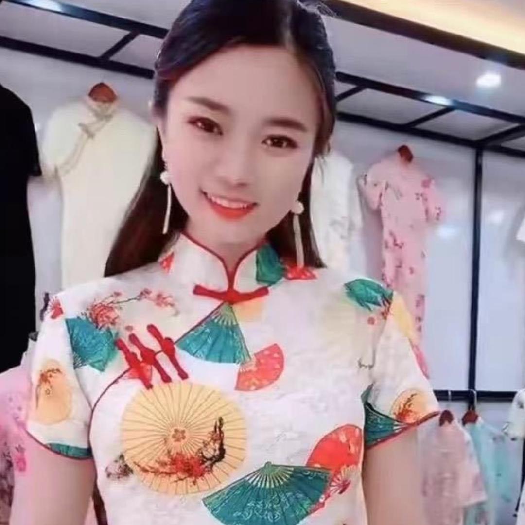 芳月旗袍