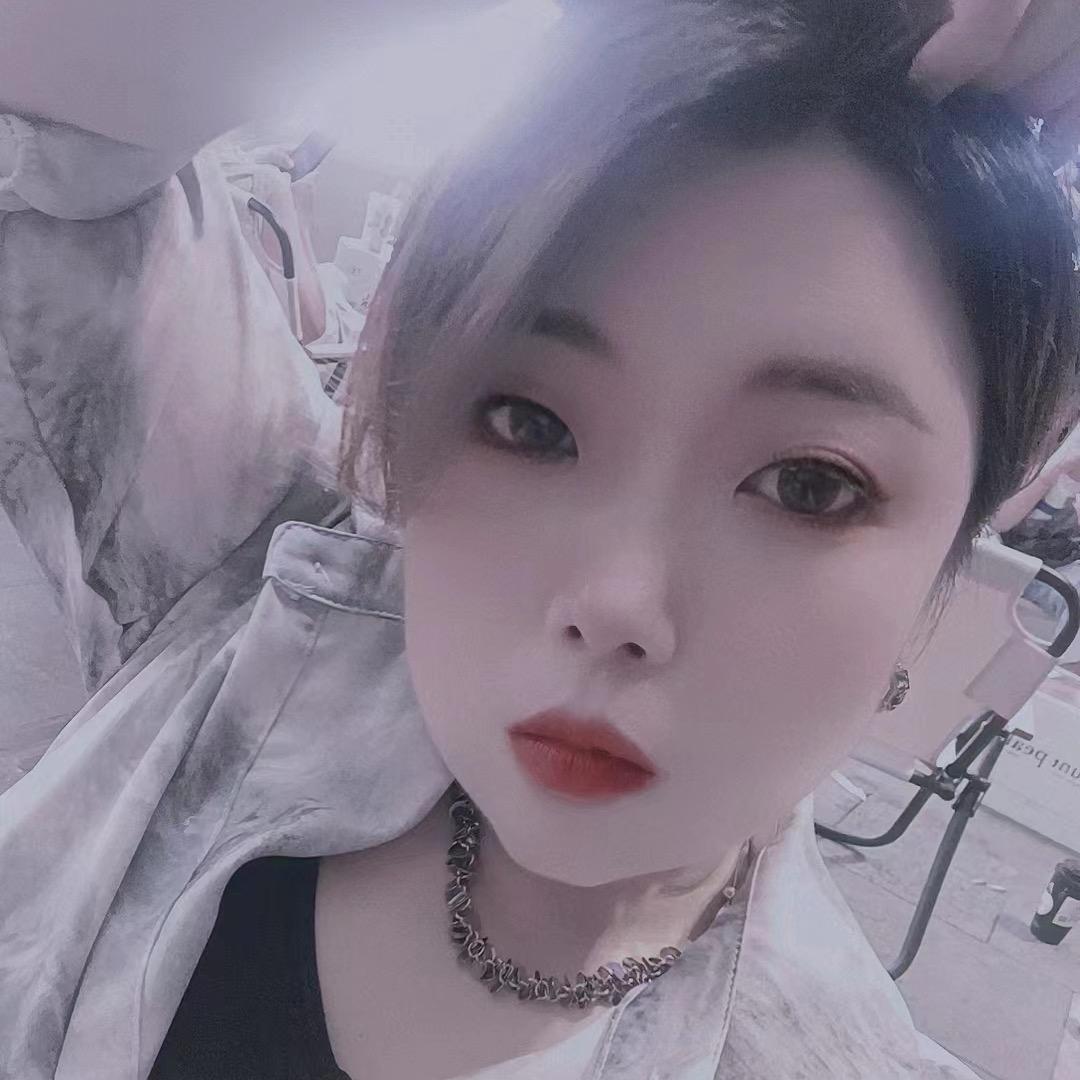 晓白 是个化妆师