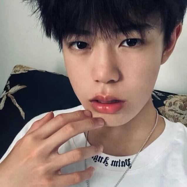 锐小萌lolm（锐雯大王）