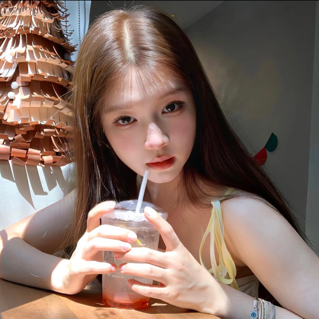 YY@