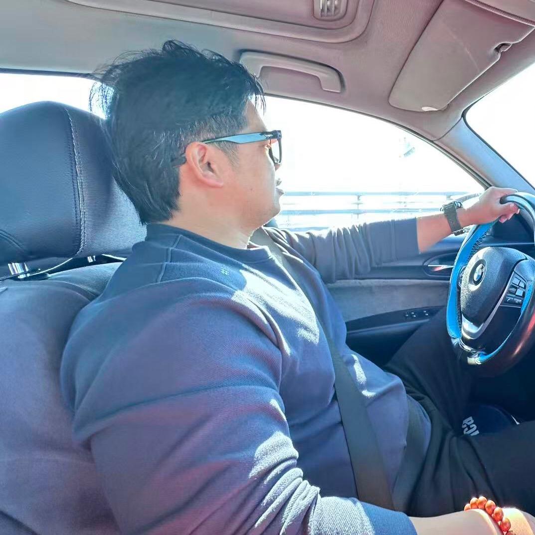 黄岛杰森健身龙老板