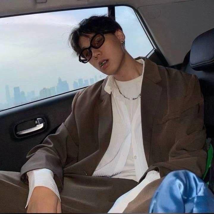 Uu.