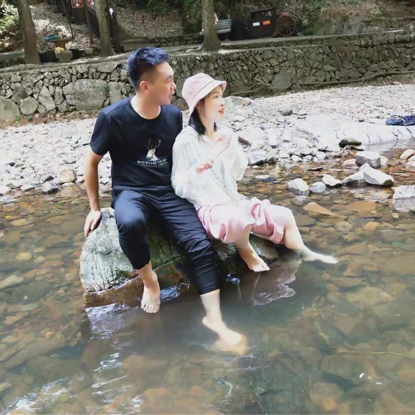 姓郑单名一个琦