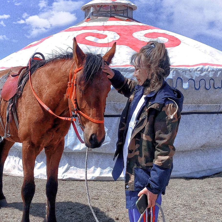 隐仙居战魔工艺品店