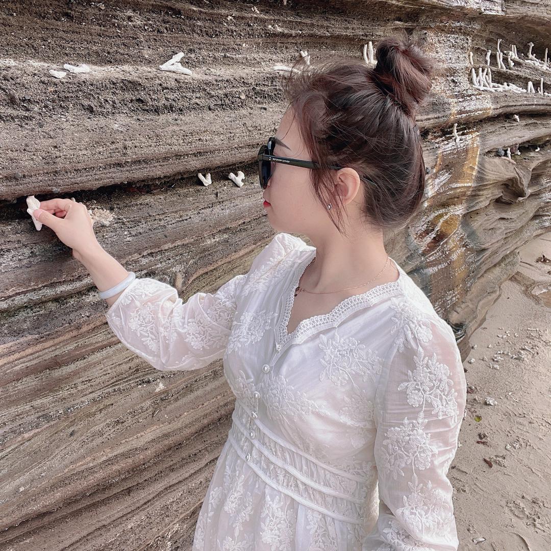 老地方烧烤晓露……