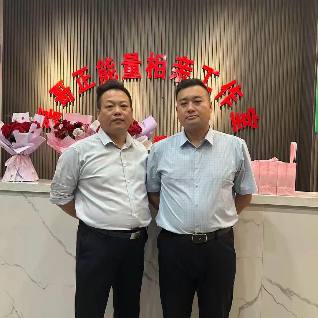 花哥（磊哥正能量）小号