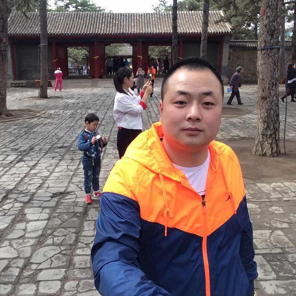 90后创业的小夫妻
