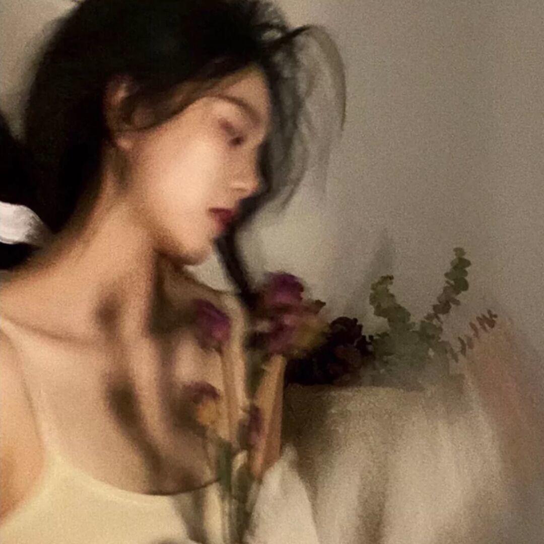 粉红色的蓝精灵🧚