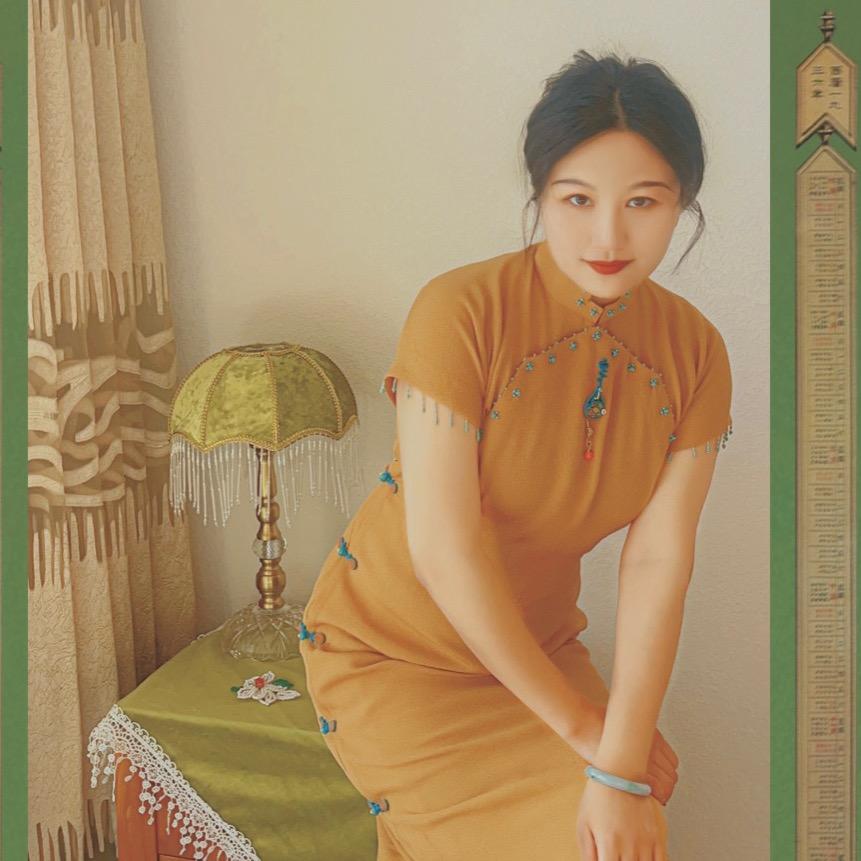 织栀设计师旗袍