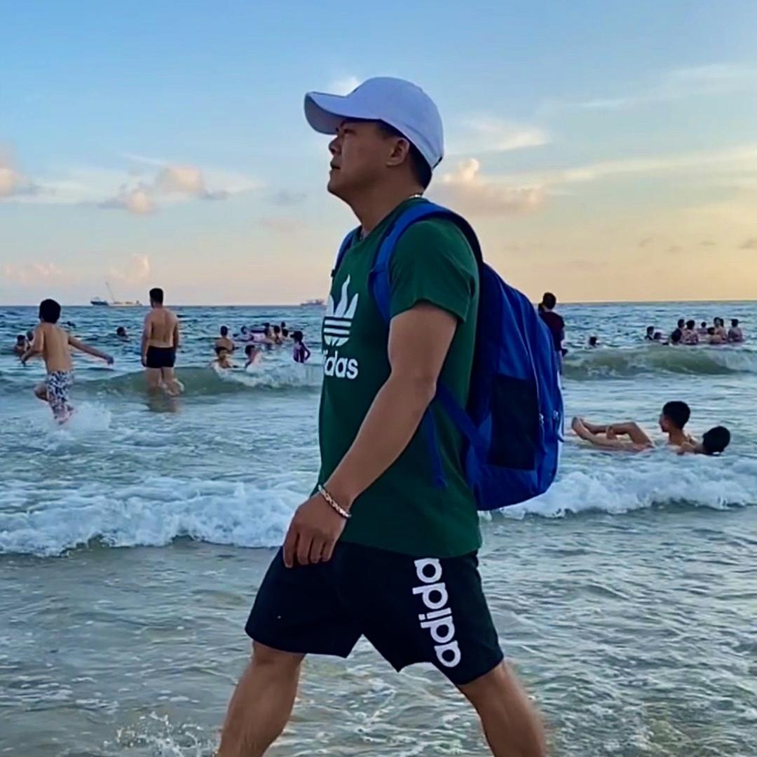 铁头刀哥
