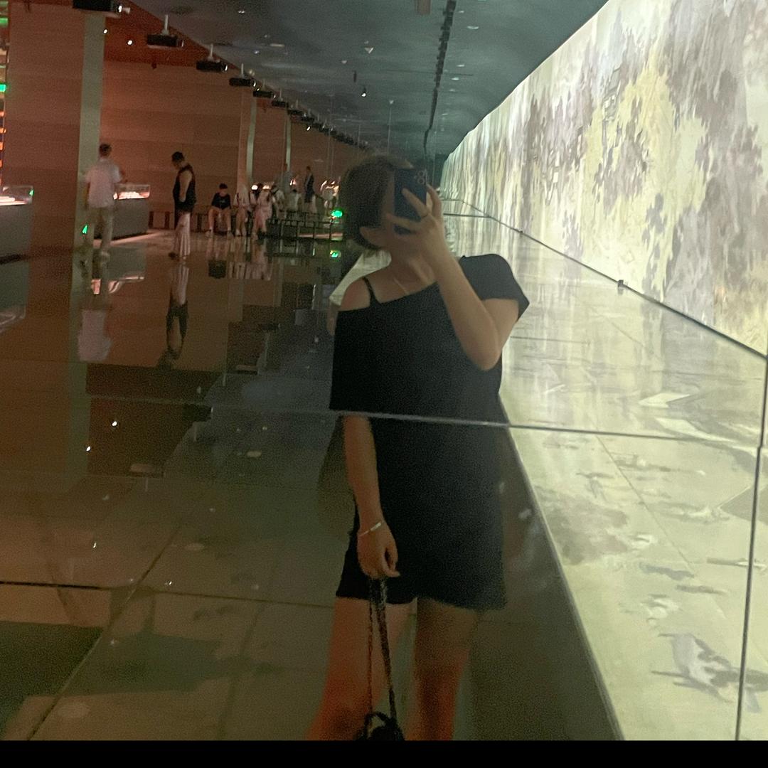 刘怼怼.