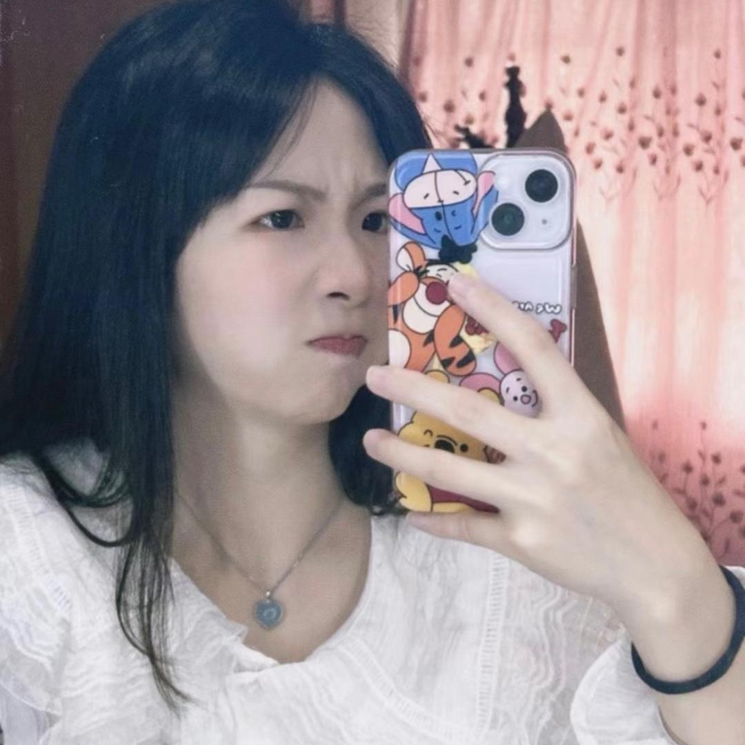 哈喽呀猪（··）