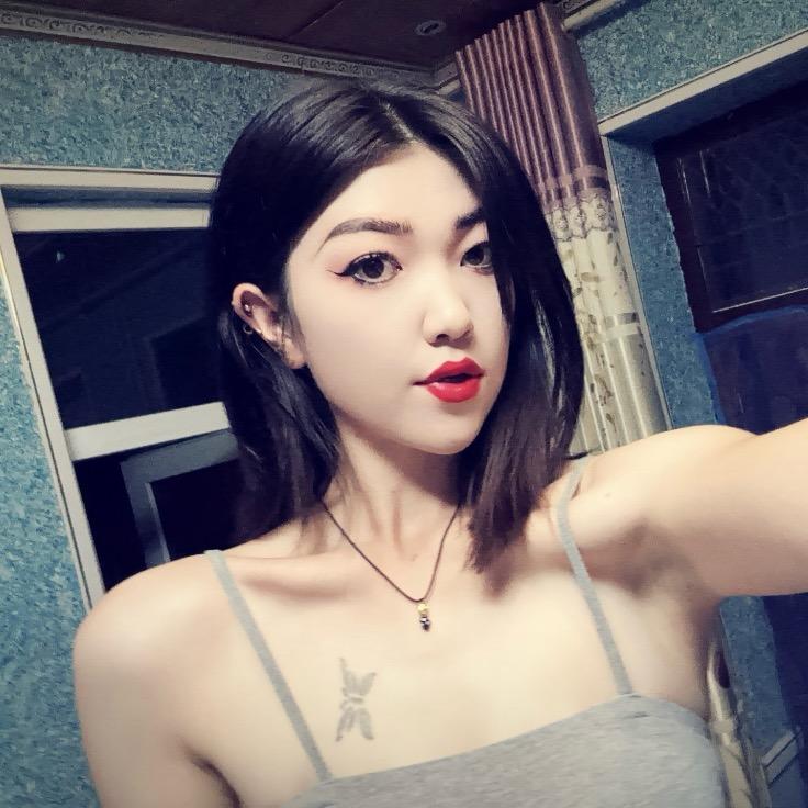 小虎牙🦷