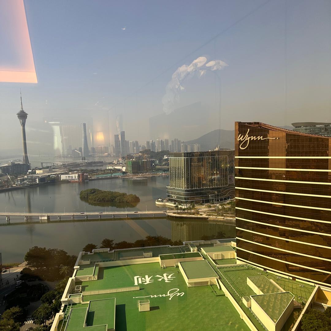 茅台小赖(赖十三)