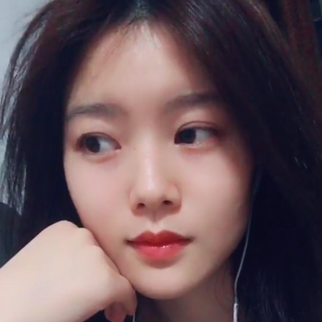 夏群