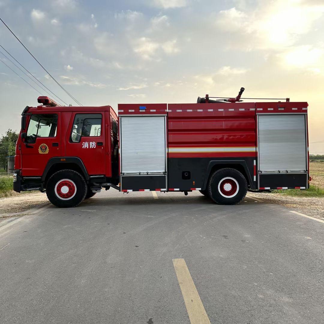 洒水车消防车供应商