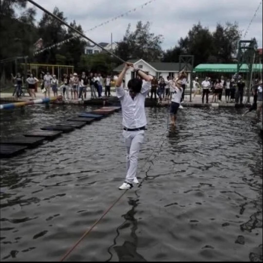 请不要在下雨的时候思念