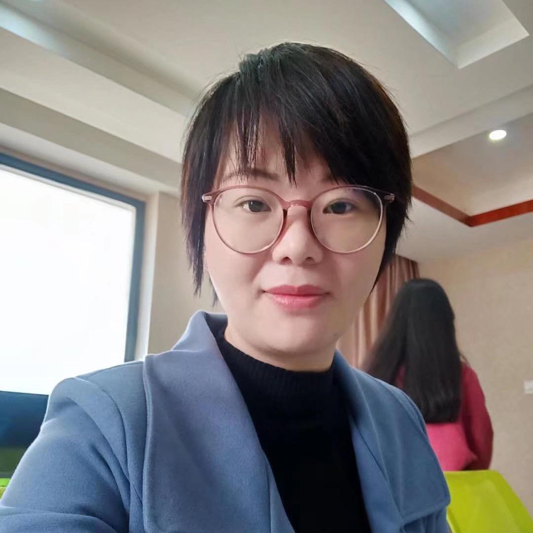 吴小华