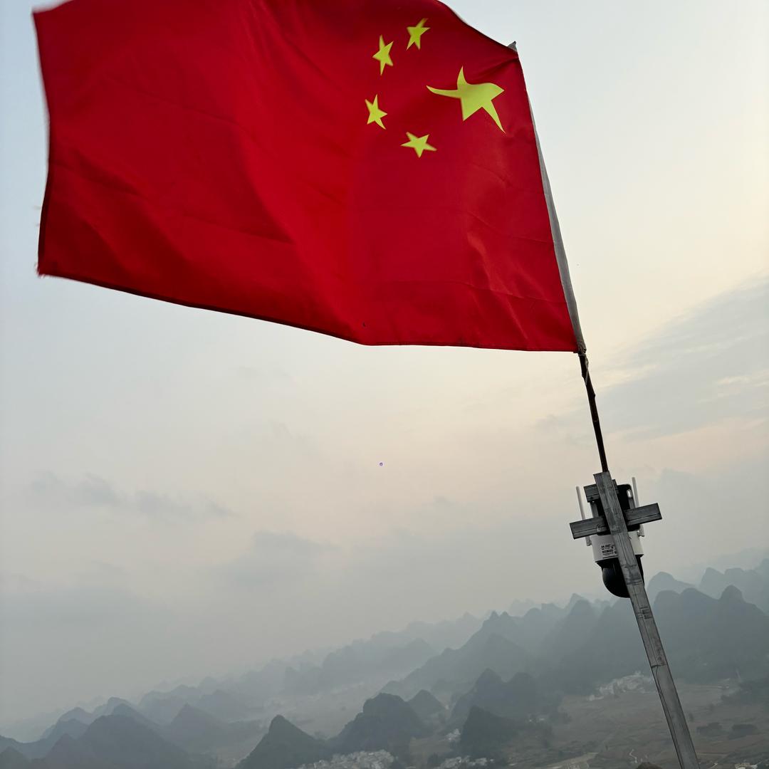 小卢不在