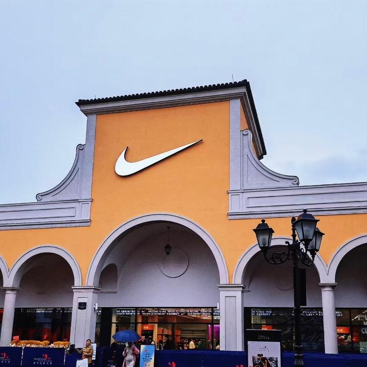 佛罗伦萨Outlets运动折扣