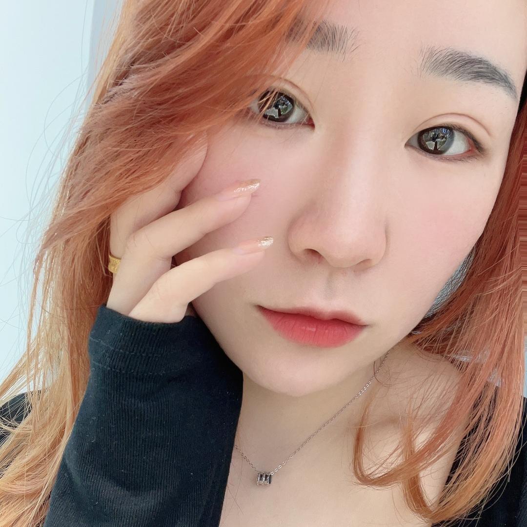 ەིྀɞ        小梅子酱