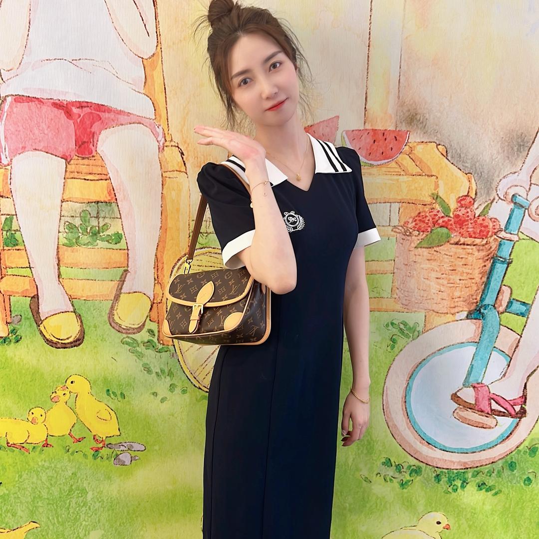 是个小憨包
