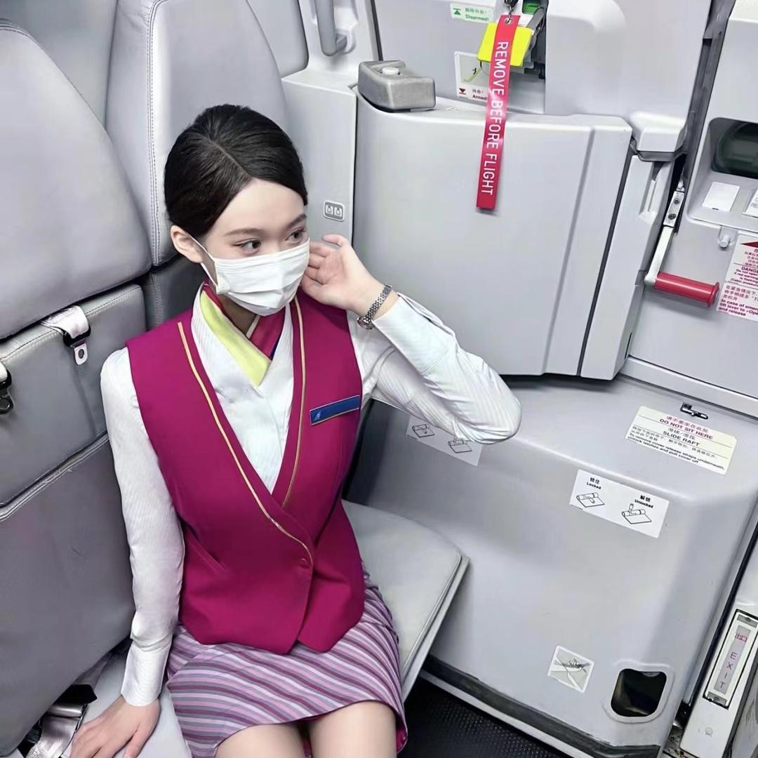 退役空乘✈️诗诗想恋爱