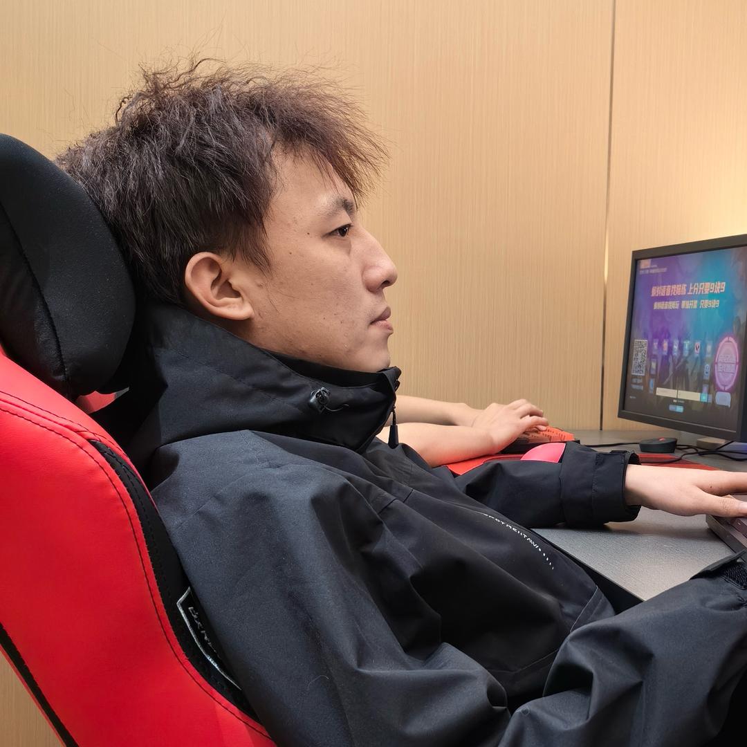 一个臭卖手机滴