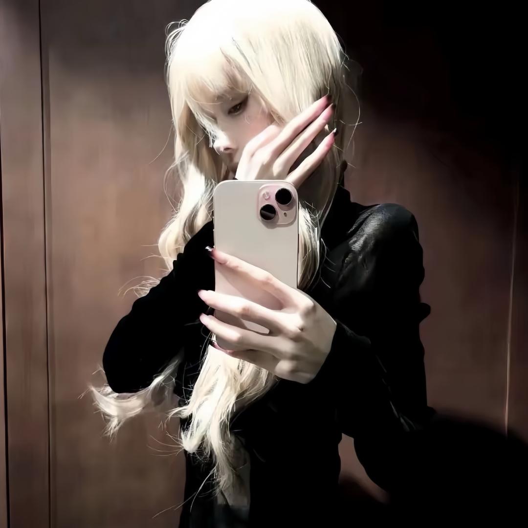年ฅ