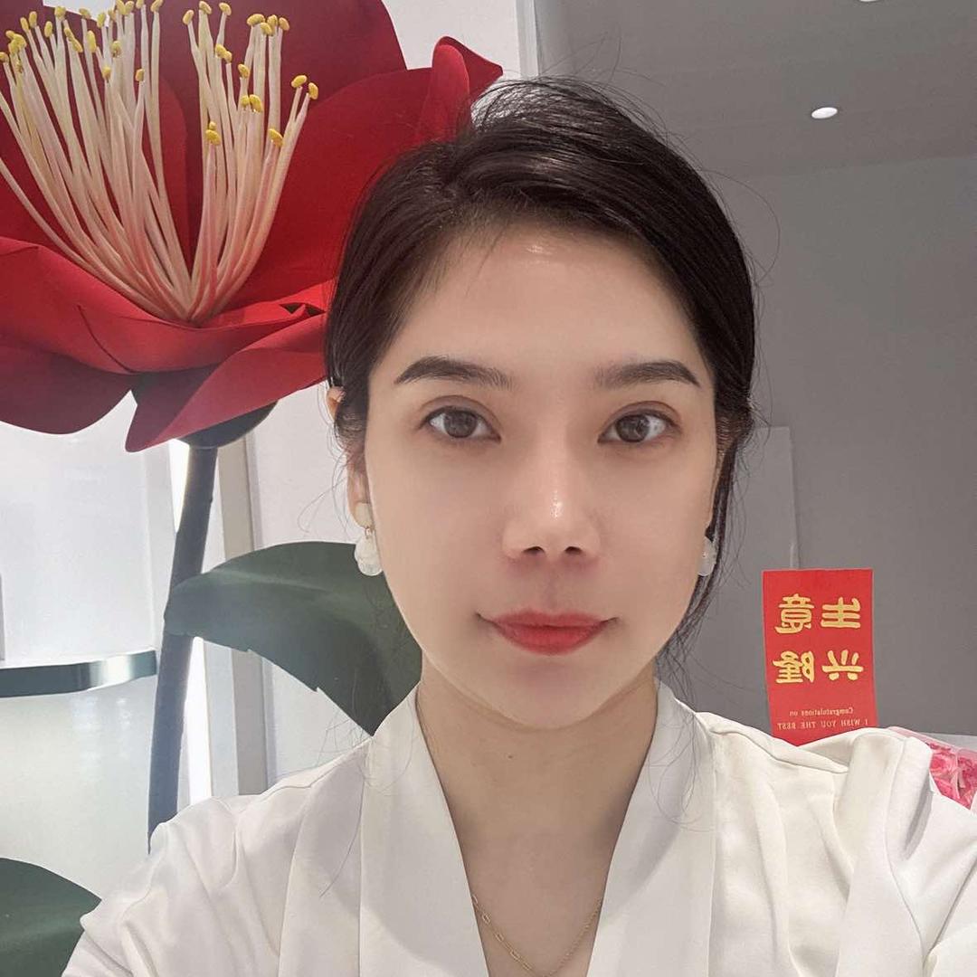 严莎（松滋万达林清轩）