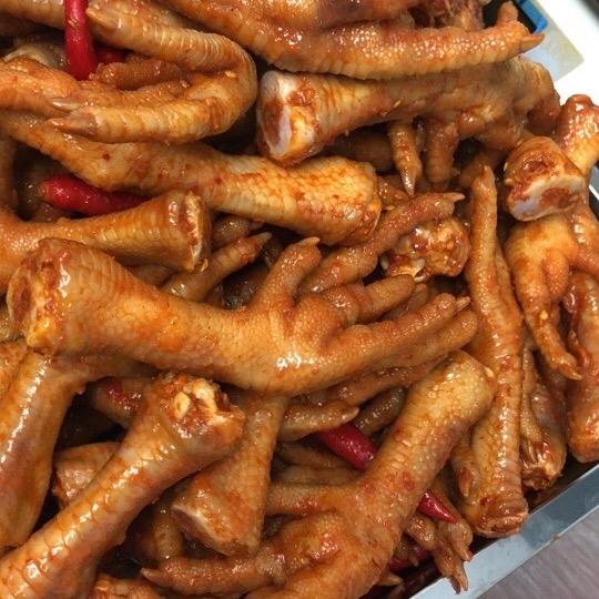 美味酱香鸡爪