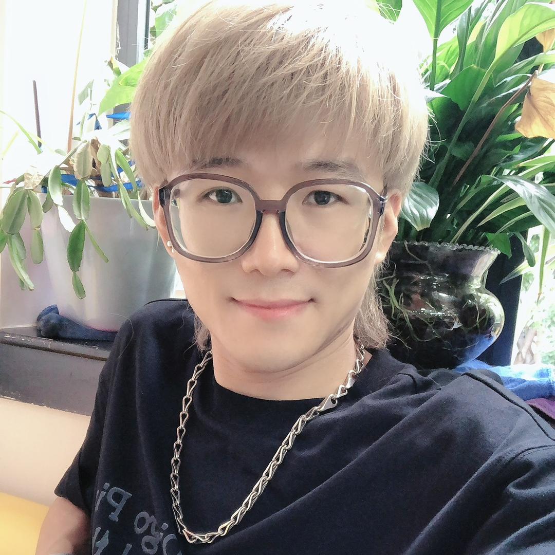 昆明潮小潮的潮发型