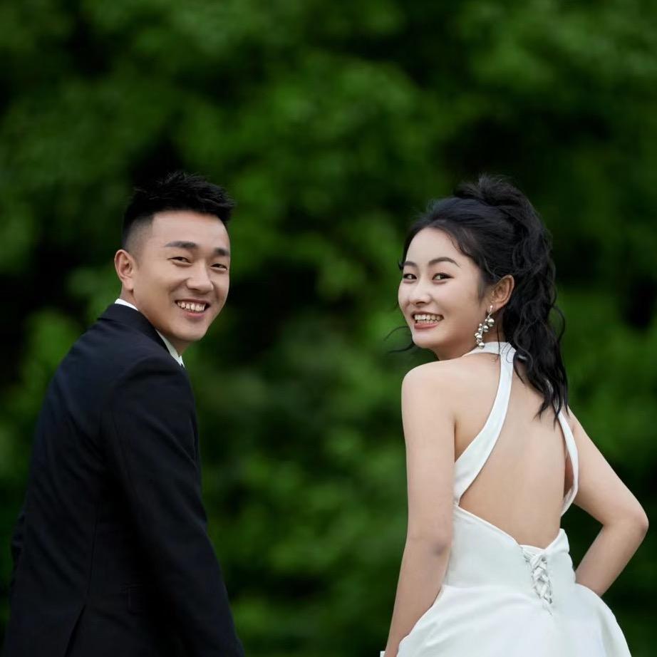 阿伟夫妇