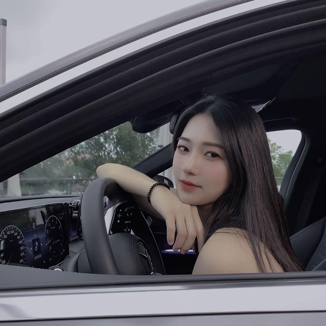 周周汽车（成都）