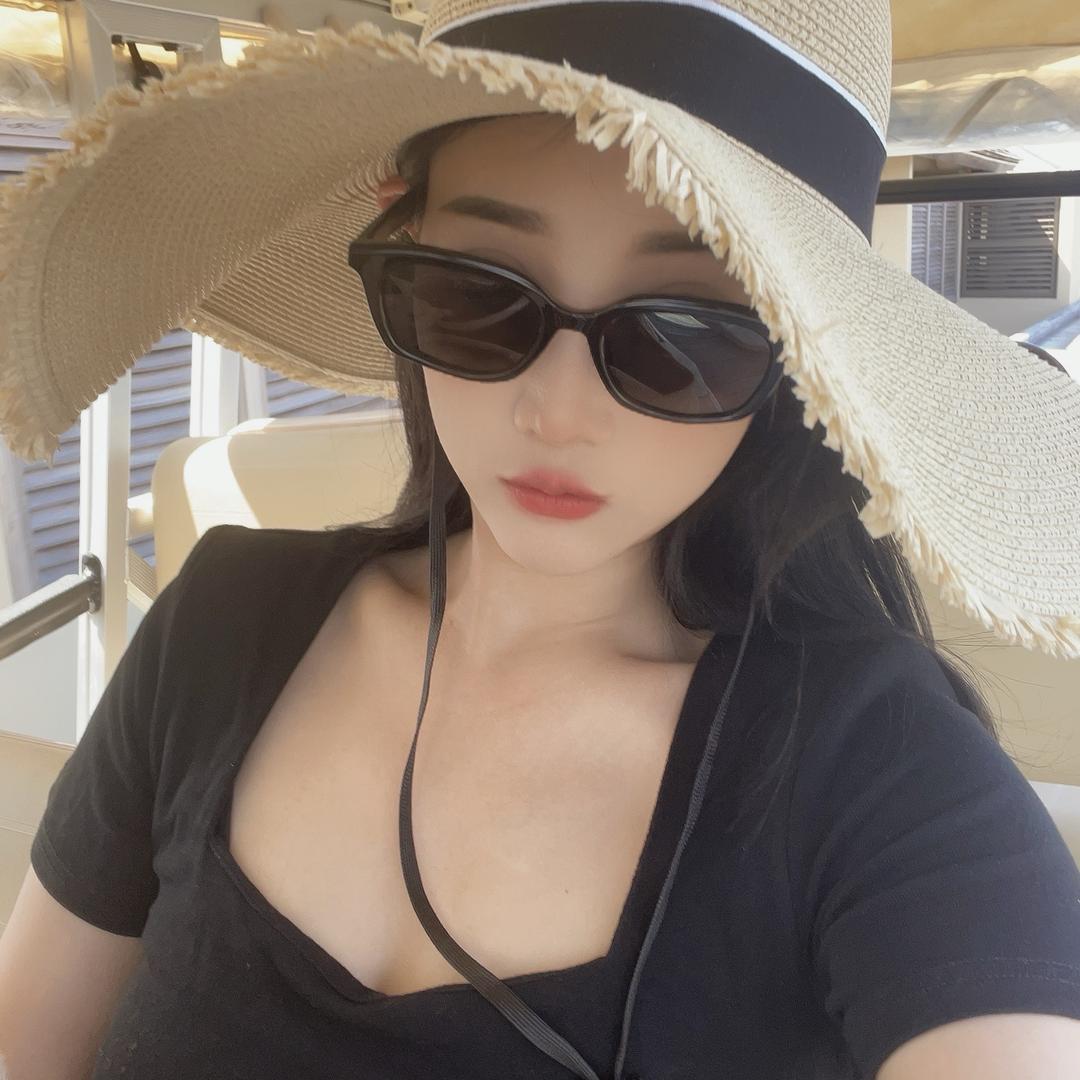 珊女士