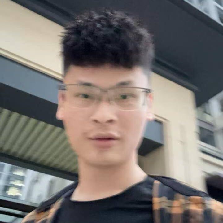 做橱窗的小男孩1️⃣号