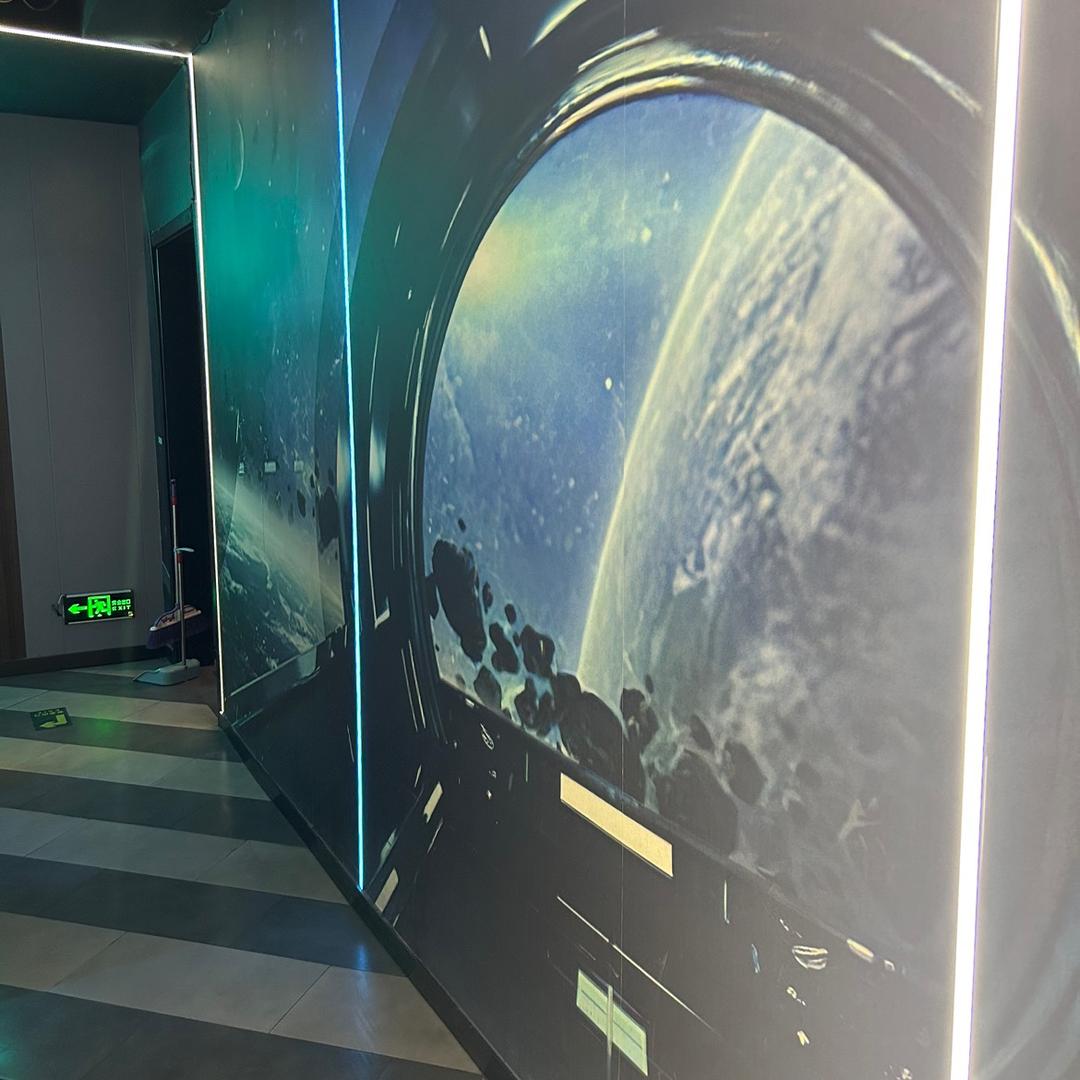 踏浪电竞工业大学店