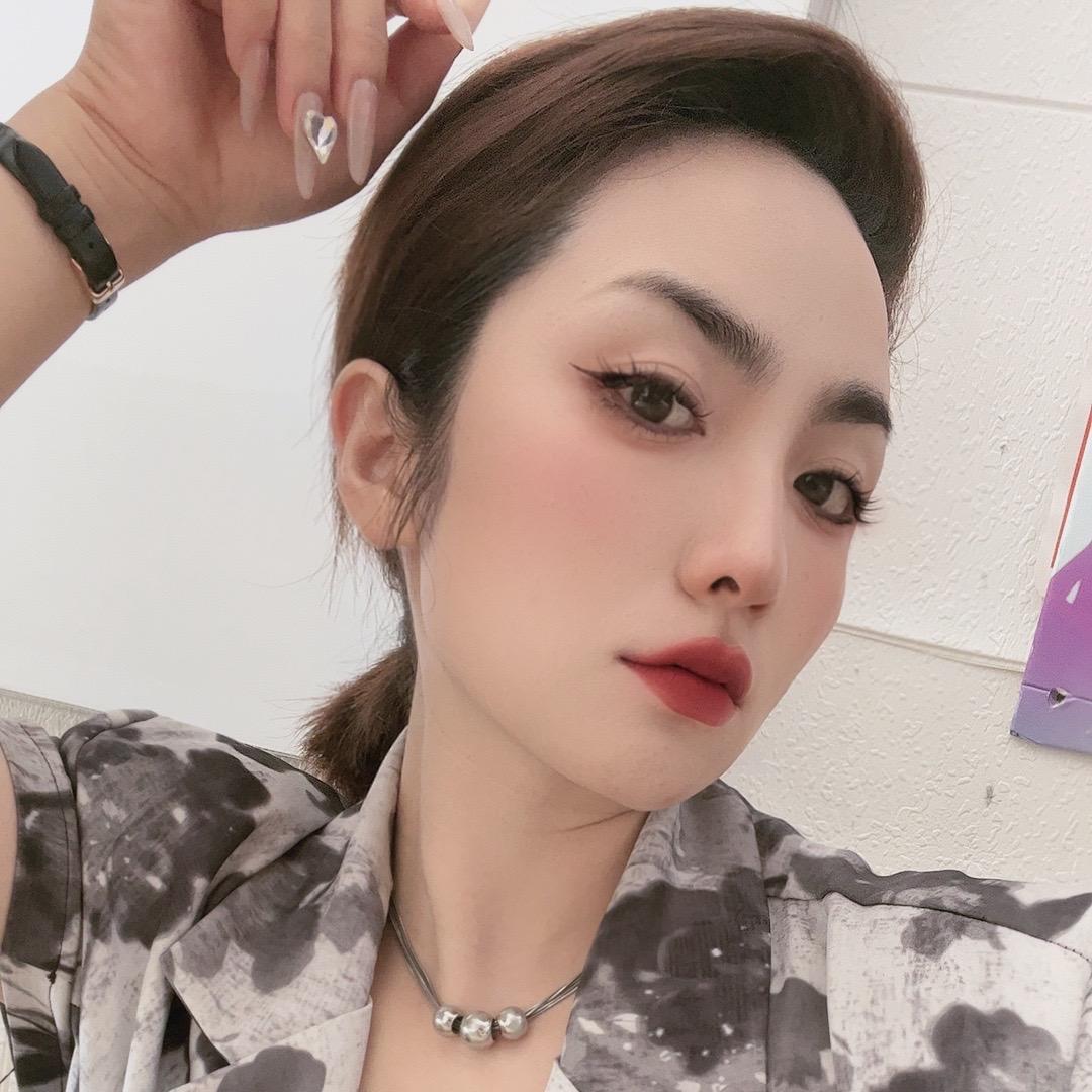 莉总